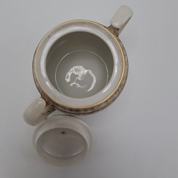 Kokura Sugar Bowl Japan - Blue & Gold Gilt Trim